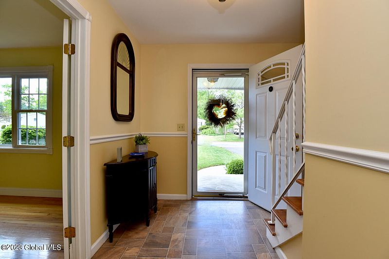 5th image of 18 Greenridge Drive