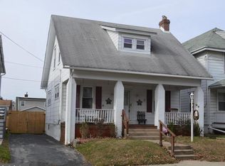 28 W Roland Rd, Brookhaven, PA 19015