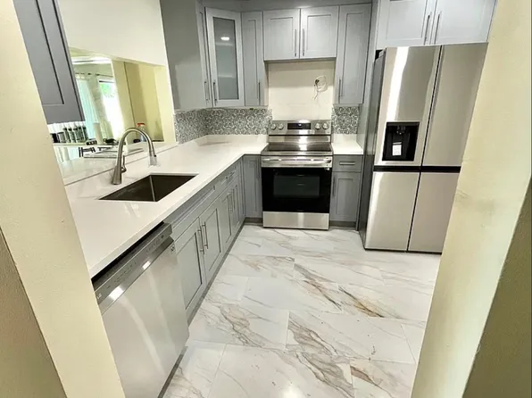 6536 NW 188th Ln, Miami, FL 33015