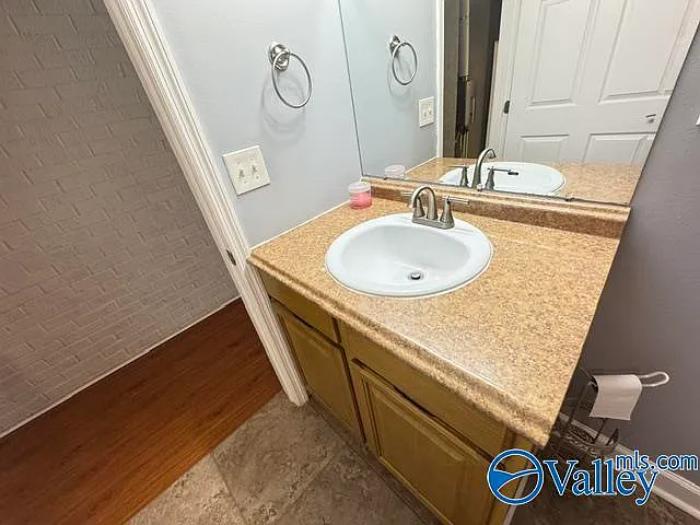 412 Ewing St NW — Photo 34