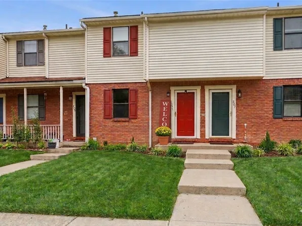 225 Woodhaven Dr, Seven Fields, PA 16046