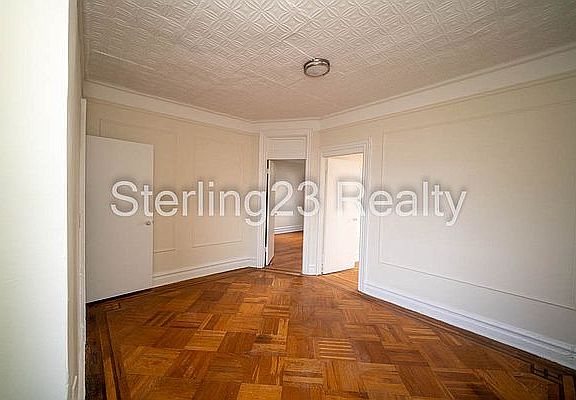 5th image of 25-59 Steinway St #4AF