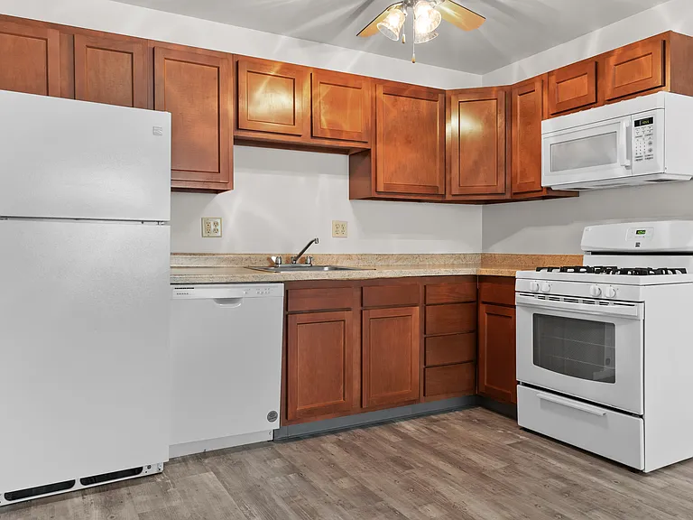 136 Main St #205 — Photo 3