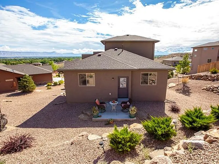 207 Secret Canyon Ct — Photo 5