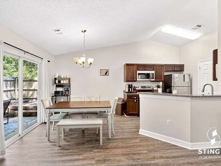 13 Brindlewood Dr — Photo 27