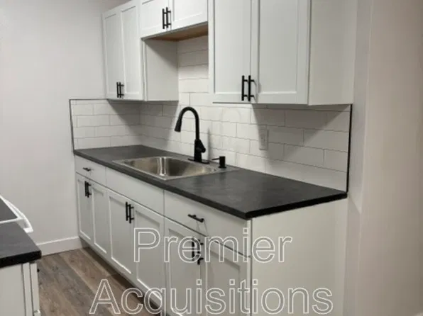 1101 S 74th St APT 2, Belleville, IL 62223