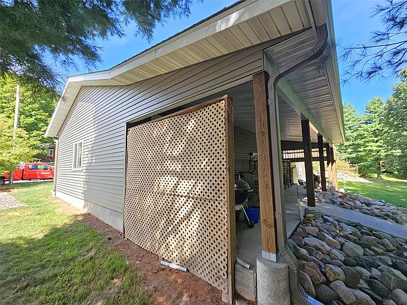 5th image of 1105 Boehmer Drive