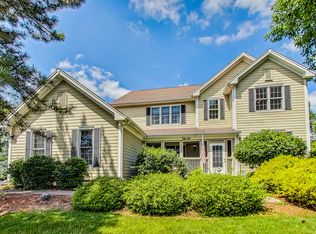 7635 Farrell Dr, Crystal Lake, IL 60014