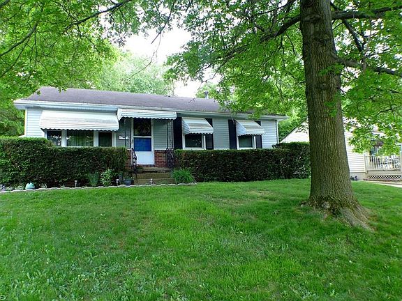 2nd image of 671 Lynn Dr