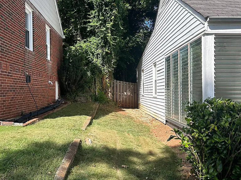 405 E Deckner Ave SW — Photo 16