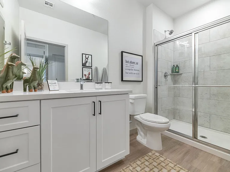 Everly at Morrison Ranch Luxury Apartments — Photo 32