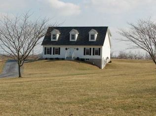 282 Keepsake Dr, Falling Waters, WV 25419