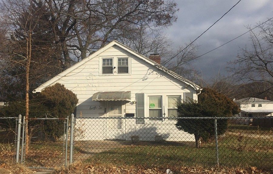 1st image of 26 Andrews Ave