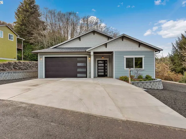 905 Bellevue Dr, Reedsport, OR 97467