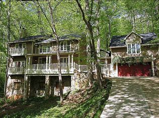 9350 Huntcliff Trce, Sandy Springs, GA 30350