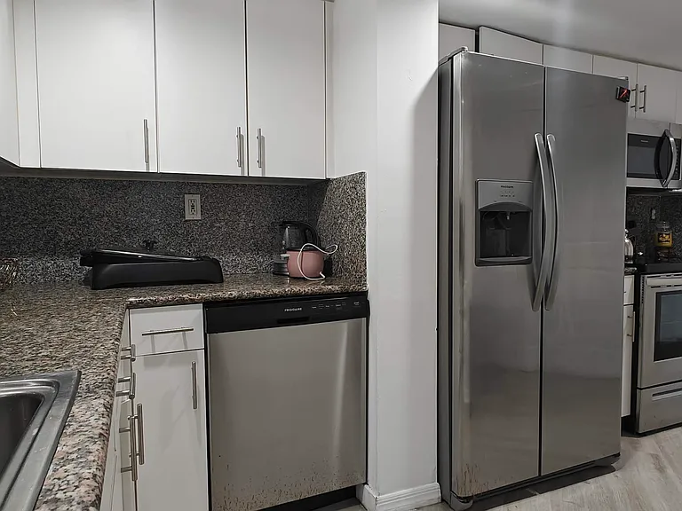 825 Brickell Bay Dr #2042 — Photo 6