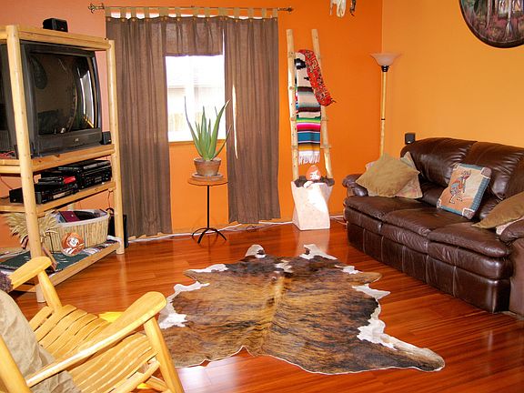 Wood flrs & Wrm Colors