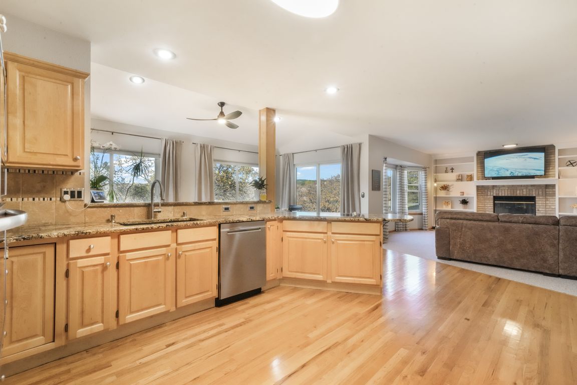 next background image