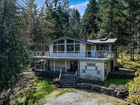 2083 N End Rd, Salt Spring Island, BC V8K 1E1