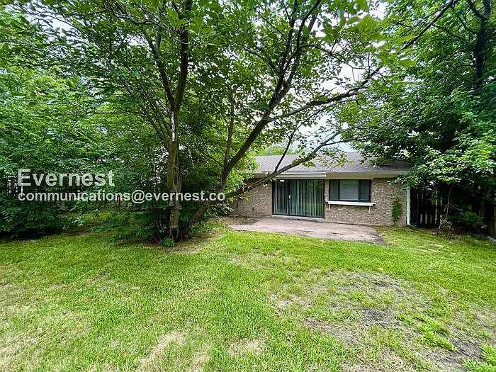 415 Southlake Dr — Photo 19