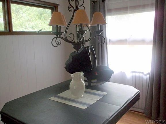 5th image of 8557 Sheridan Dr