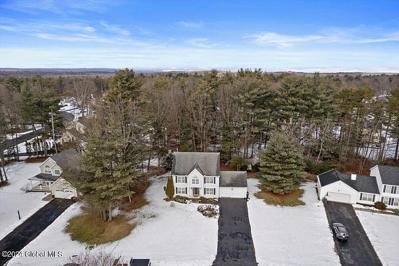 3rd image of 688 Stark Terrace