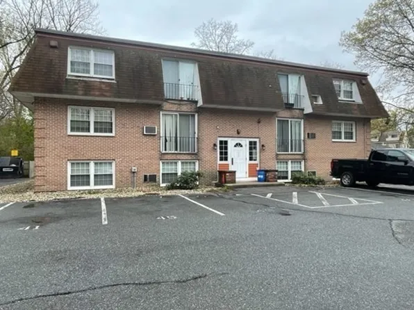 132 Boylston Ln APT 44, Lowell, MA 01852