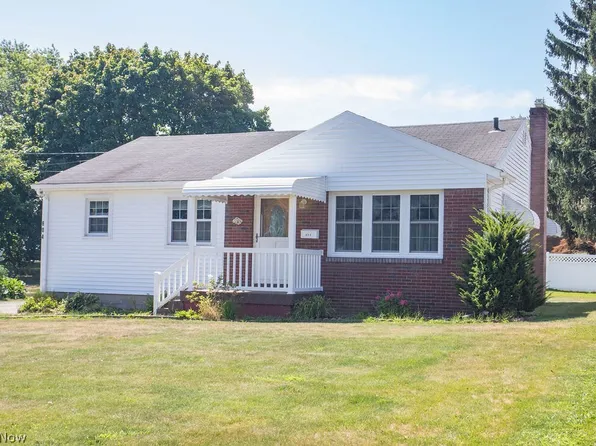 604 W Wilson St, Struthers, OH 44471