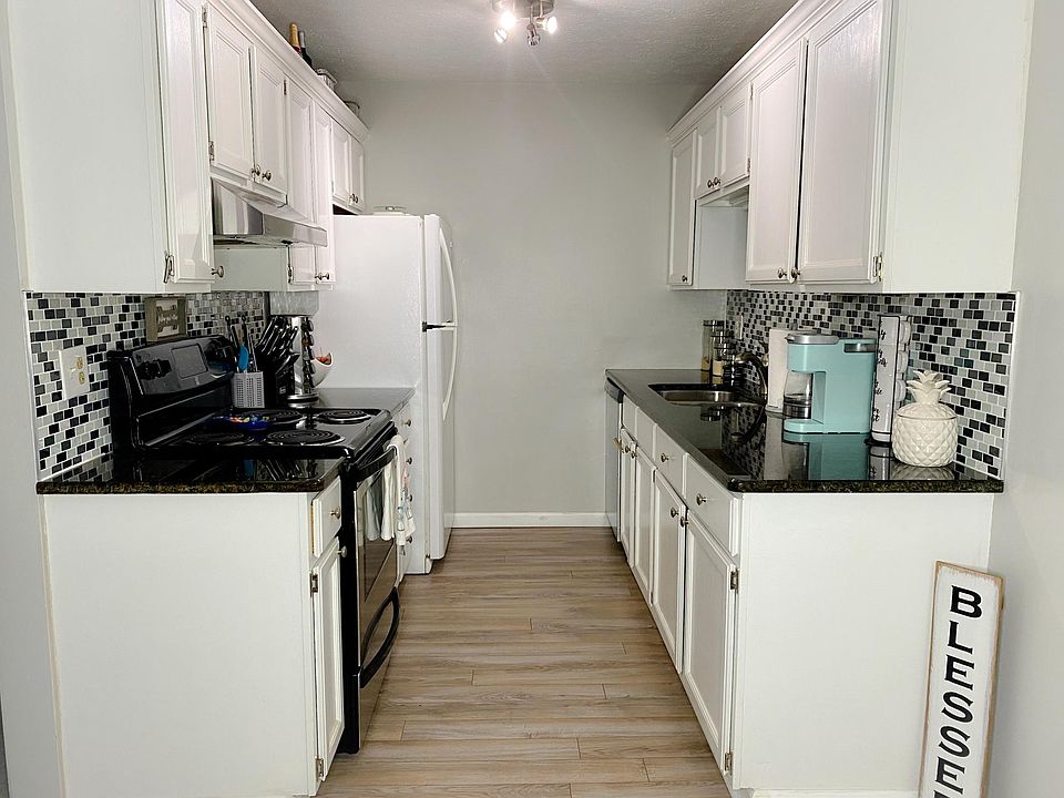 1st image of 1670 Cedarwood Dr #259