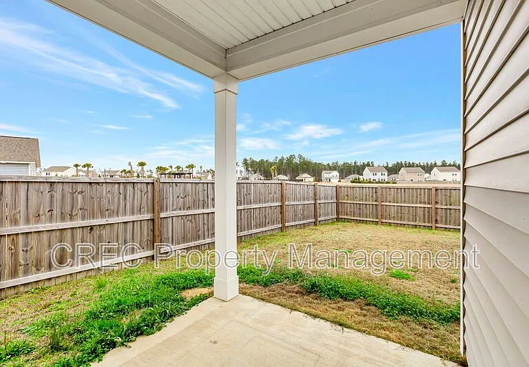 475 Pender Woods Dr — Photo 24