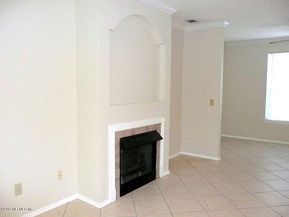 2nd image of 13810 SUTTON PARK Drive #1415