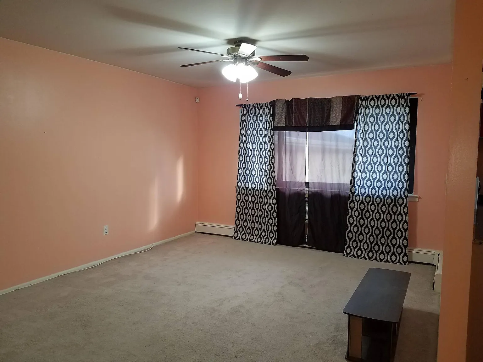 1 bed, 800 sqft, $2,000 — Photo 3
