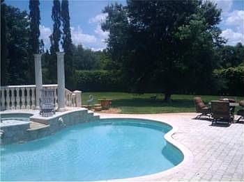 3rd image of 10033 S Lake Vista Cir