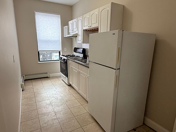 4th image of 3609 Ditmars Blvd #2F