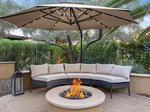 3rd image of 13049 W CLIFFROSE Road