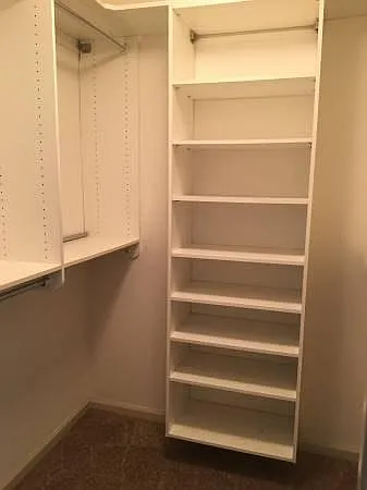 Walk in Closet