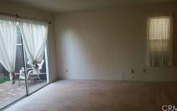 5th image of 13921 Kornblum Ave Unit 6