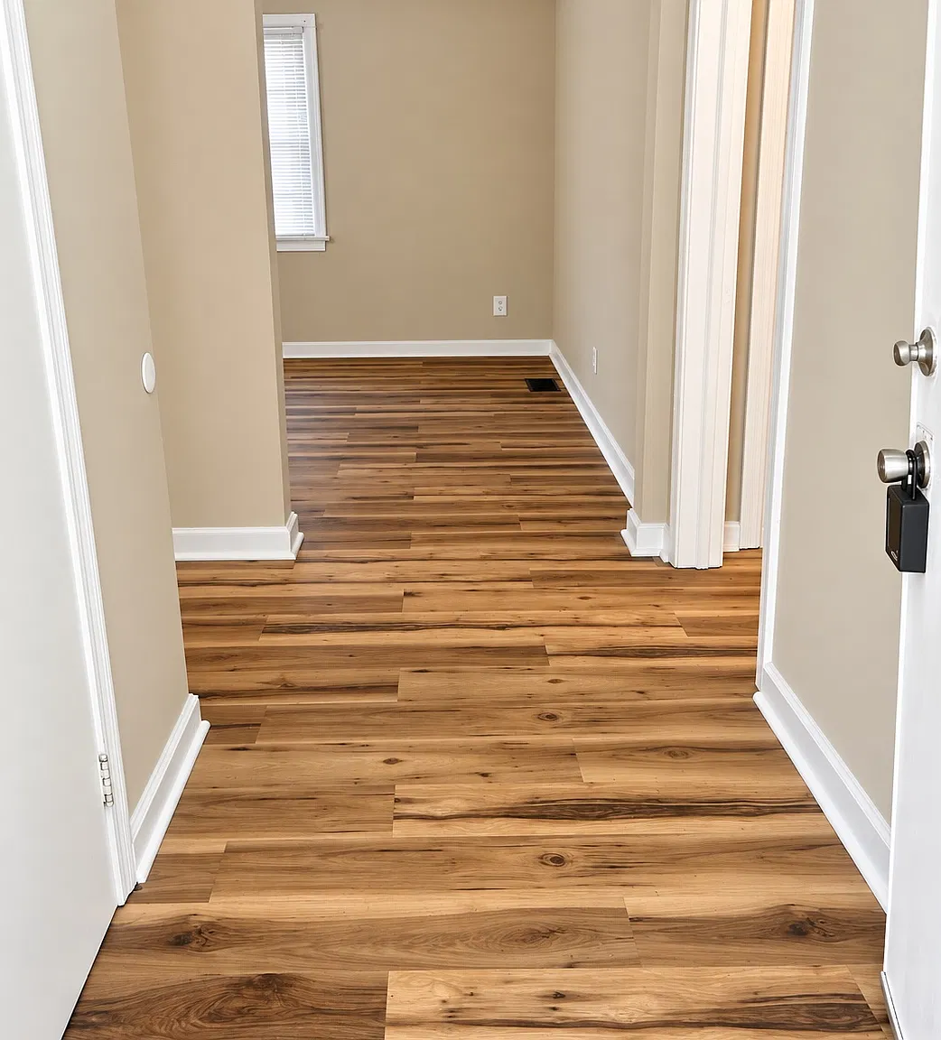 3 bed, 1196 sqft, $1,300 — Photo 2