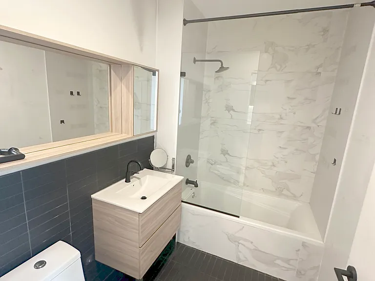 25 Bruckner Blvd #2F — Photo 5