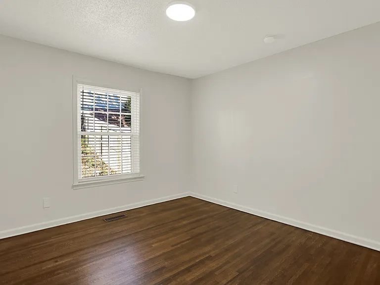 7133 Kings Castle Cv — Photo 25