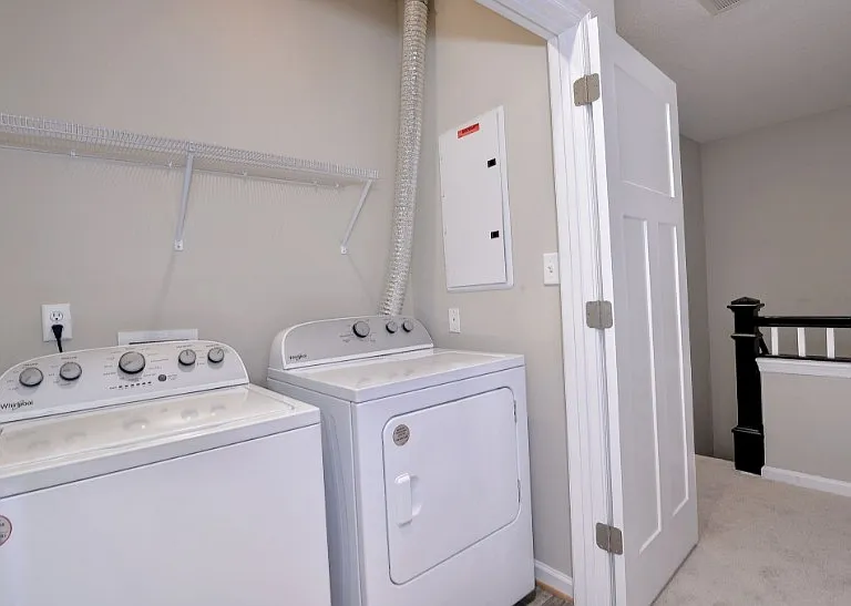 908 Kathy Ann Way — Photo 14