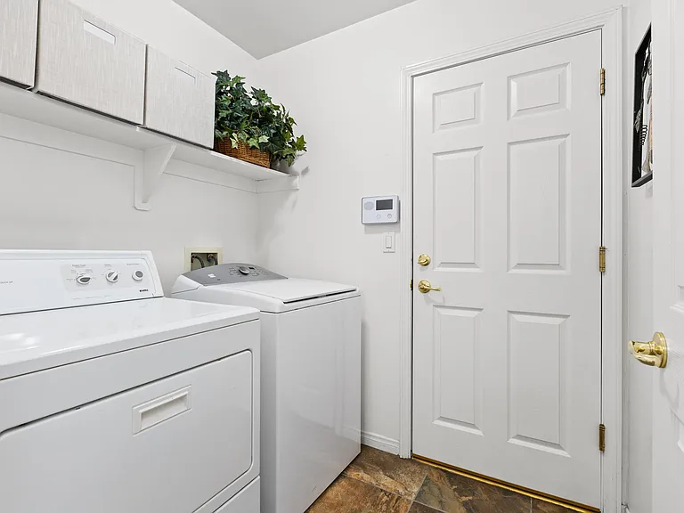12112 Grecian Laurel Dr — Photo 19