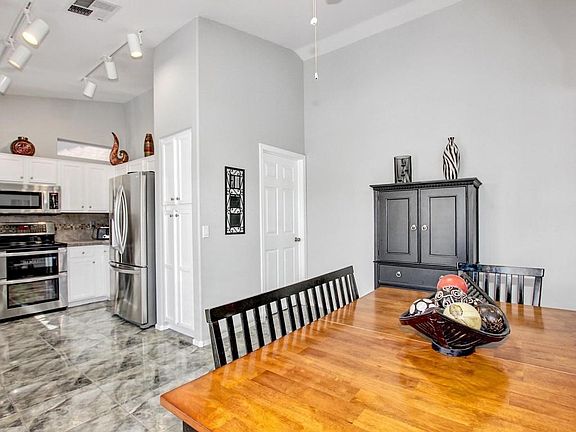 0012-Honeysuckle (11)