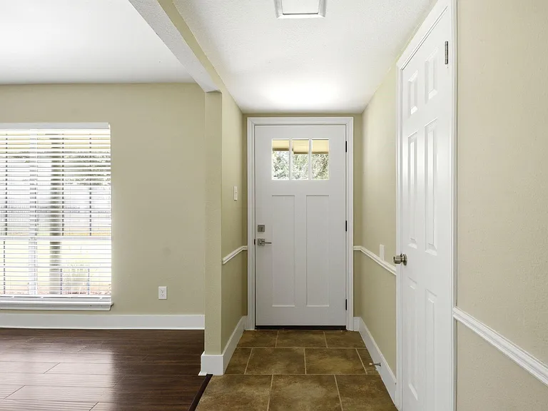 1511 Sungail Dr — Photo 8