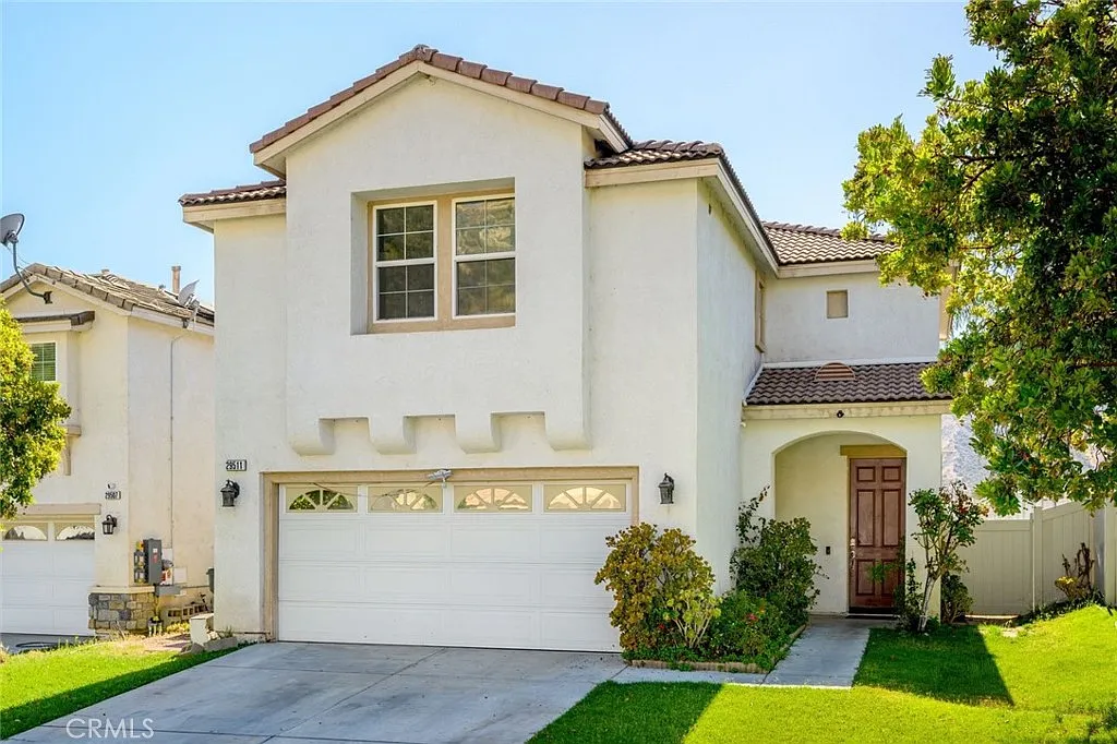 4 bed, 1839 sqft, $4,395 — Photo 2