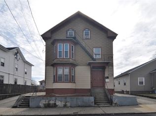 208 Magnolia St, Providence, RI 02909