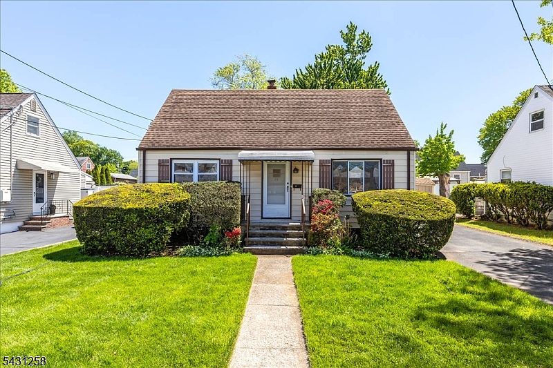 1st image of 23 Riverdale Ave