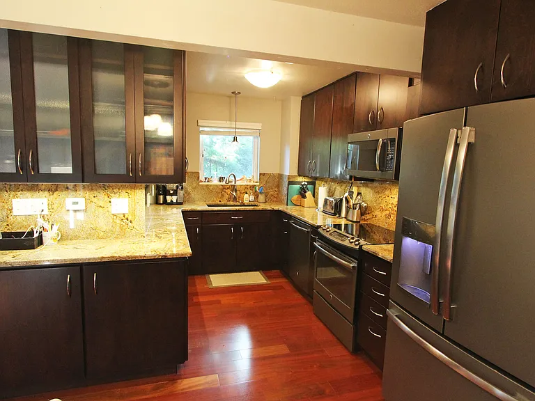 266 Spruce St #B — Photo 6