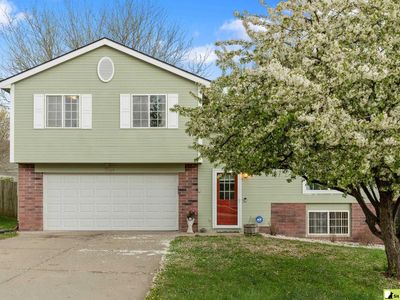 11275 Bauman Ave, Omaha, NE, 68164