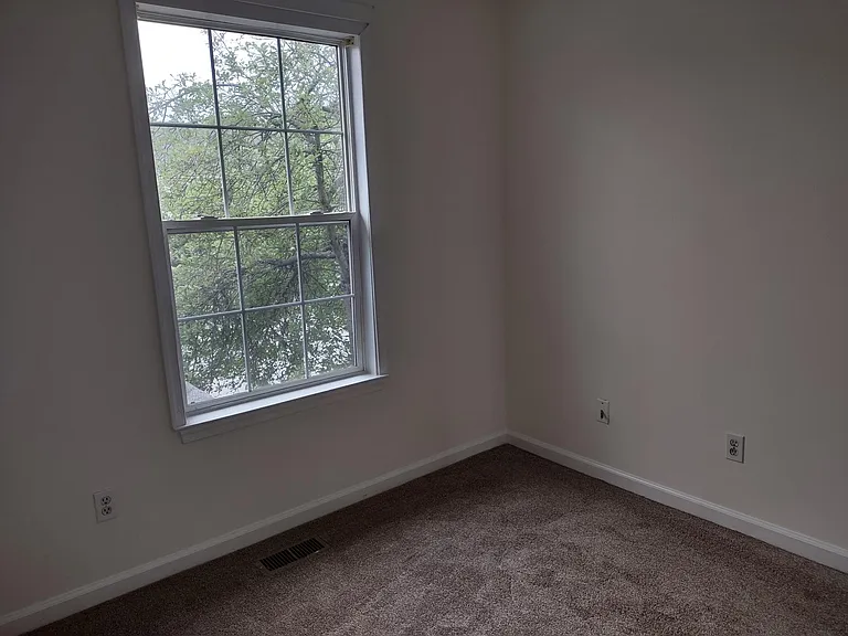 34 Chartwell Ct — Photo 26